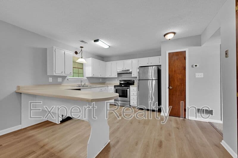 Birmingham House: 2346 Grayson Valley Circle