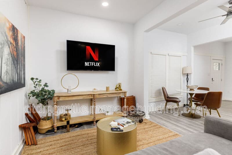 San Antonio Condo: 110 East Craig Place