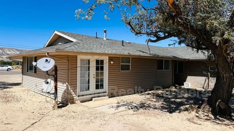 Rock Springs House: 105 A Skyline Drive