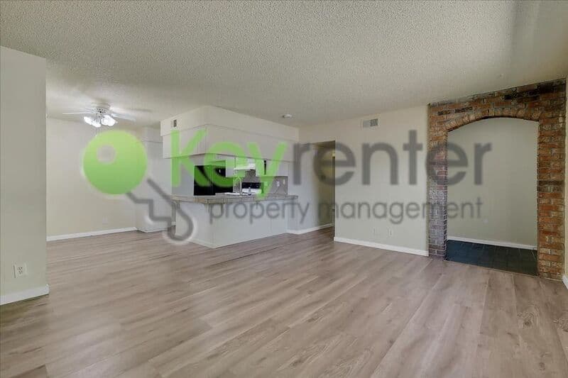 Sacramento House: 2941 Norcade Circle