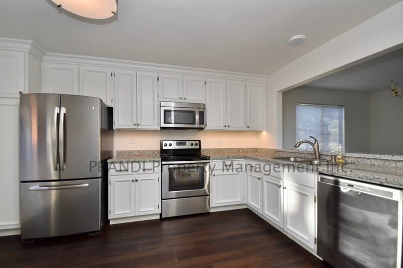 Novato Townhome: 920 Arlene Way