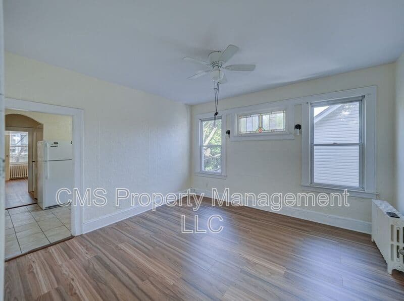 Roselle House: 706 Chestnut St.