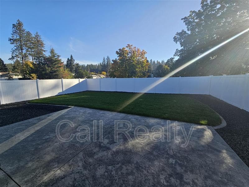 Spokane House: 6208 N Windsor St.