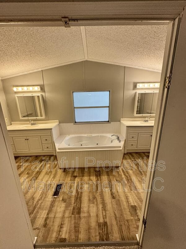 Tyler House: 6313 CR 210