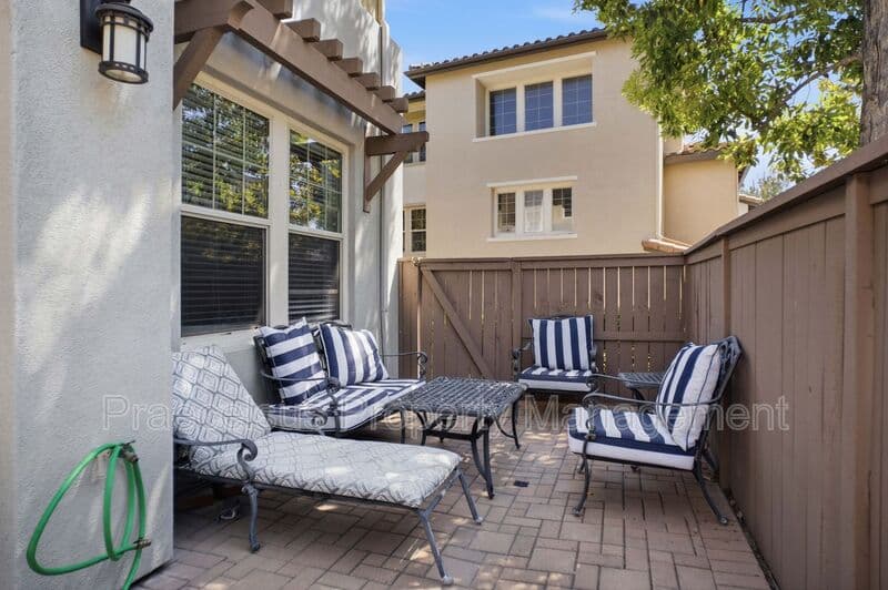 Chula Vista Townhome: 1724 Rolling Water