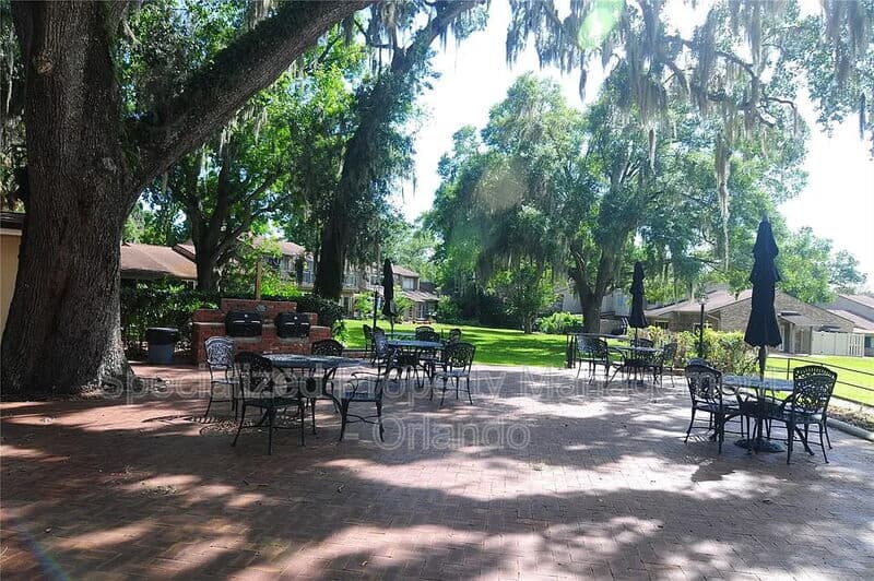 Altamonte Springs Townhome: 685 Scarlet Oak Cir