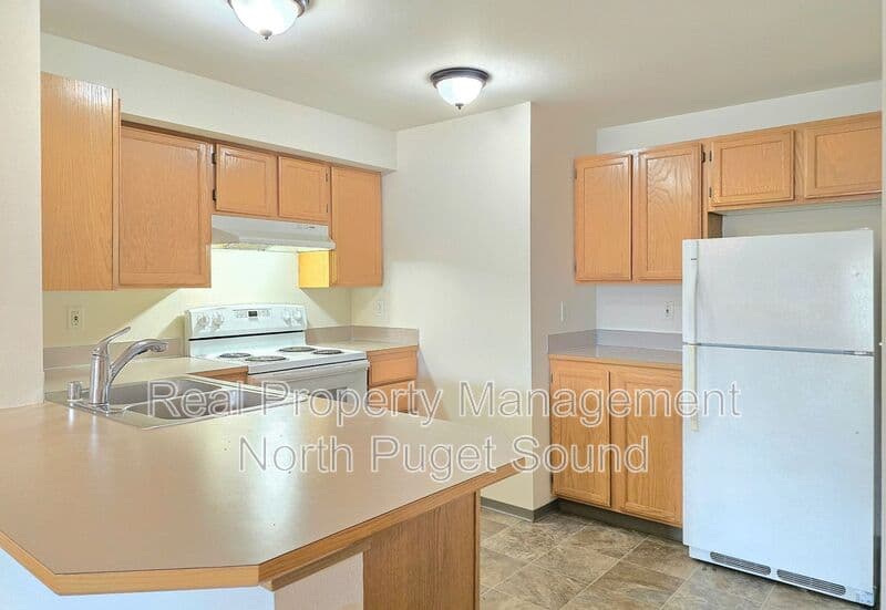 Marysville Condo: 11811 State Ave