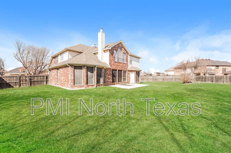 Little Elm House: 2541 Indian Hills Dr