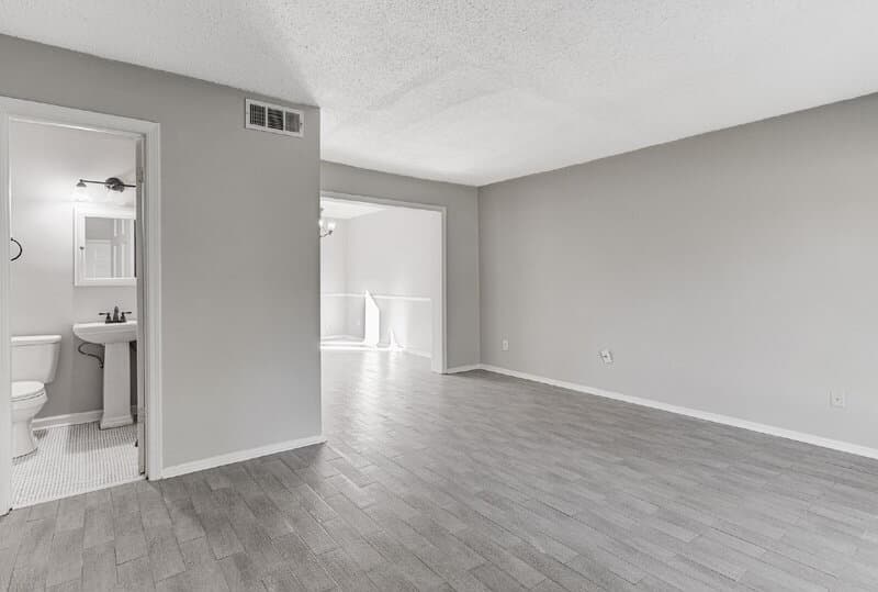 Memphis Condo: 2291 Madison Avenue