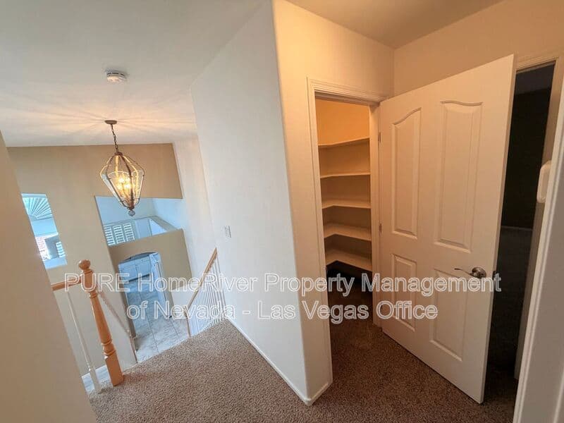 Las Vegas House: 2121 Stone Croft Street