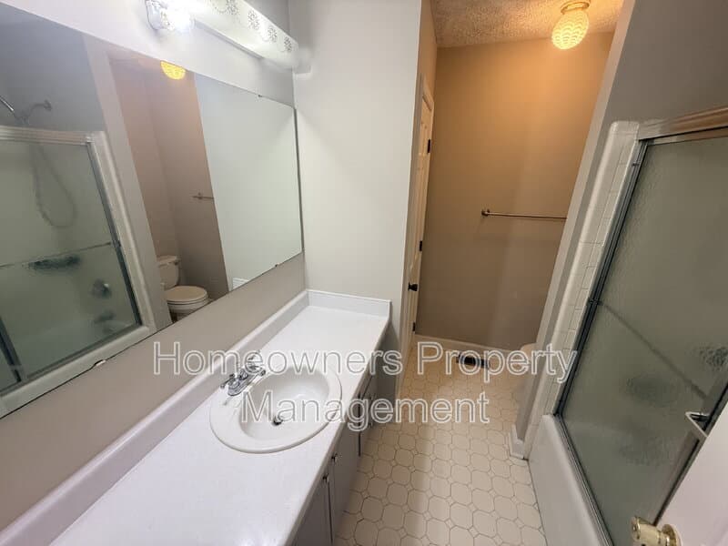 Fayetteville House: 1525 Trevino Dr