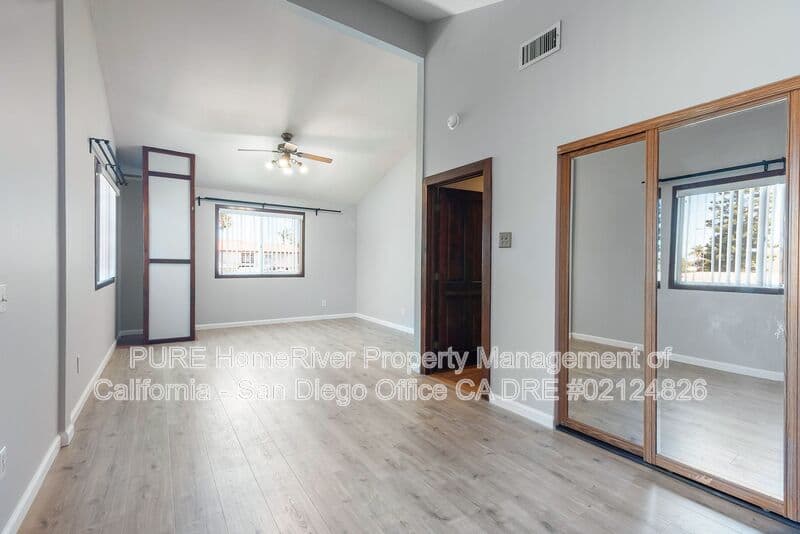 San Diego House: 1535 Meade Avenue