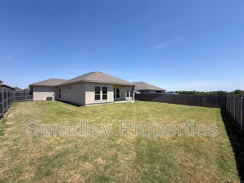 Temple House: 2037 Yarrelton Dr.