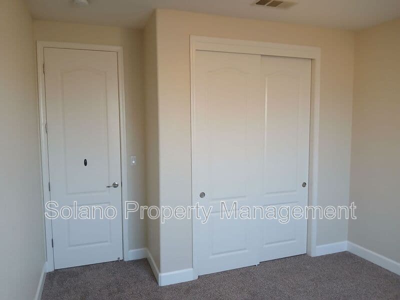 Vacaville House: 2167 Newcastle Dr.