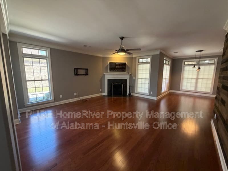 Madison House: 108 Whitworth Court