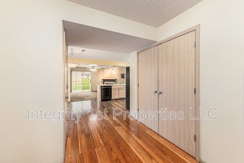 Kansas City Townhome: 4448 Northeast 83rd Terrace