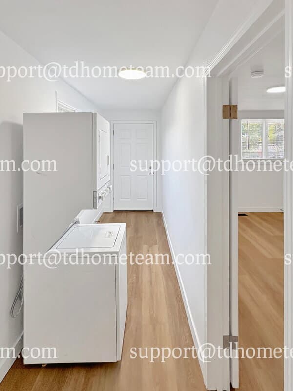 Kent House: 617 3rd Ave S