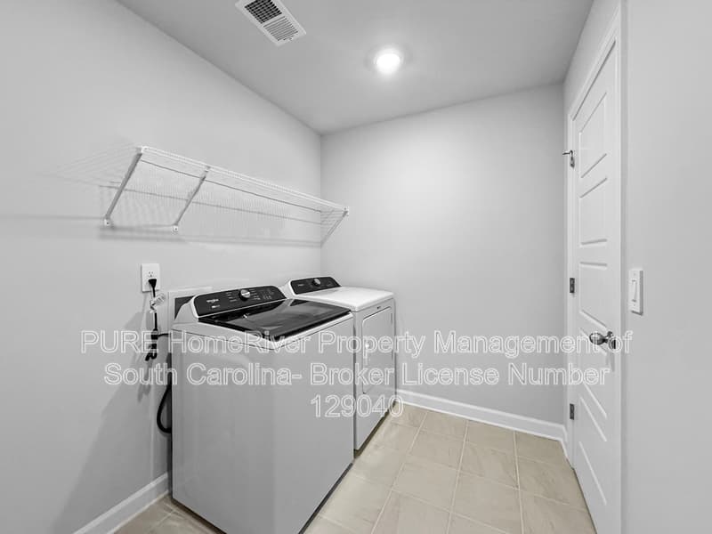 Moore House: 1529 Switchback Cir