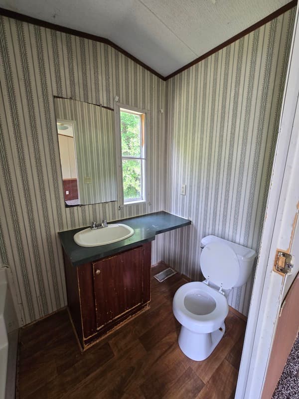 Fayetteville House: 2502 Cattail Cir