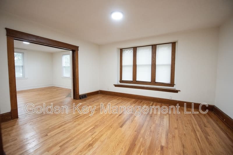 North Olmsted Condo: 5195 Dover Center Road - 1