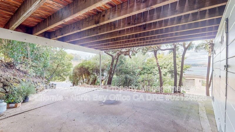Sausalito Condo: 25 Woodward Avenue