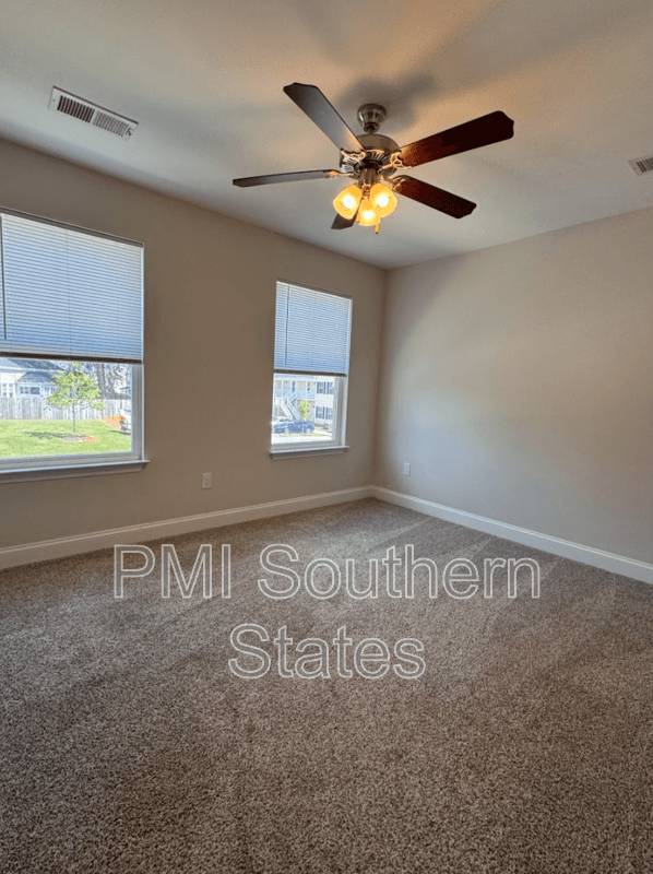 Easley Condo: 200 Walnut Hill Dr