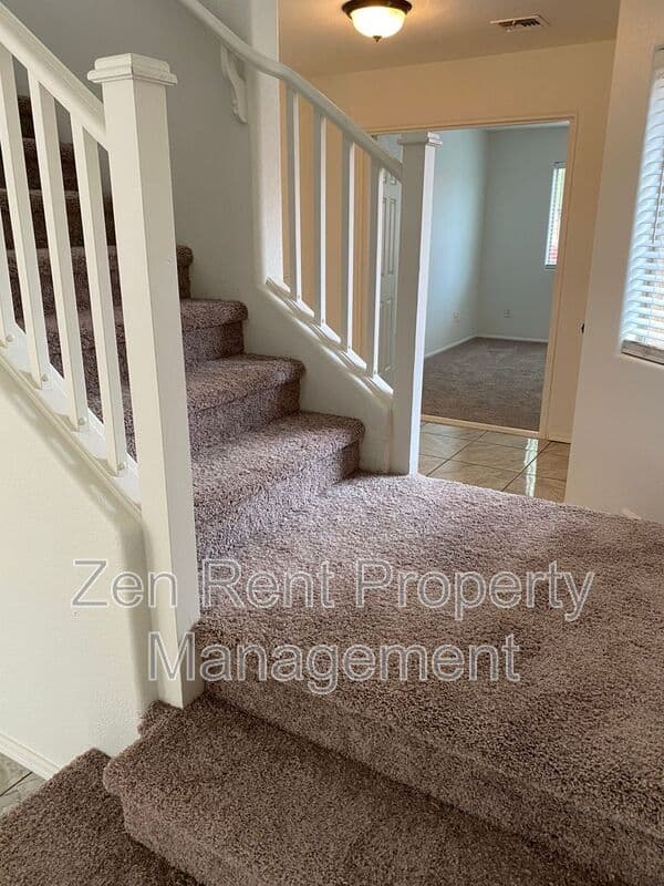 San Tan Valley House: 4150 E Azurite Rd