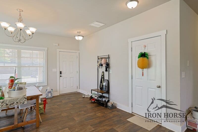 Athens House: 484 Park West Blvd