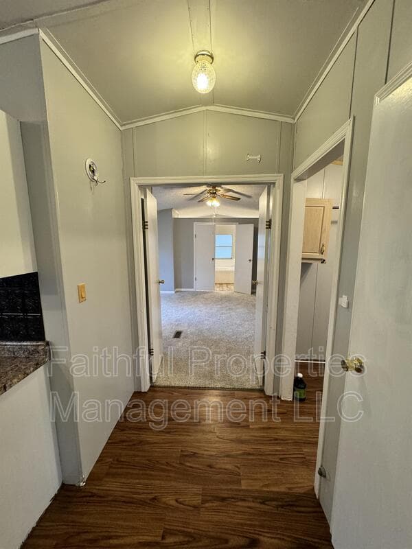 Tyler House: 6313 CR 210
