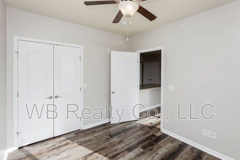 Grimes Condo: 1951 N James St