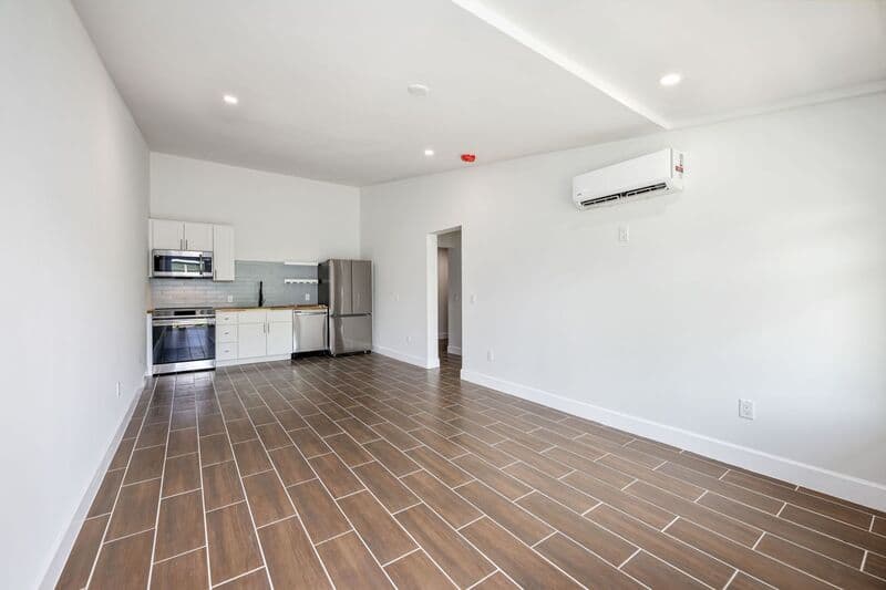 West Palm Beach House: 4011 36th Ct - 5D