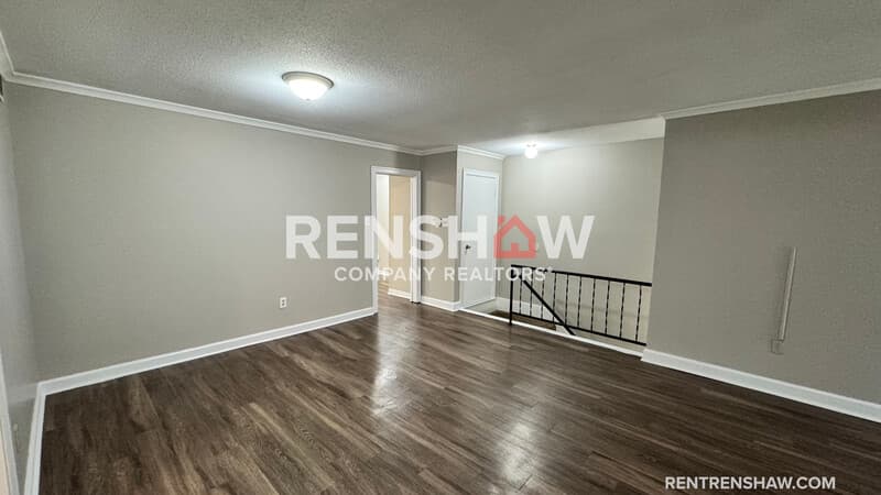 Memphis Townhome: 3212 Thirteen Colony Mall