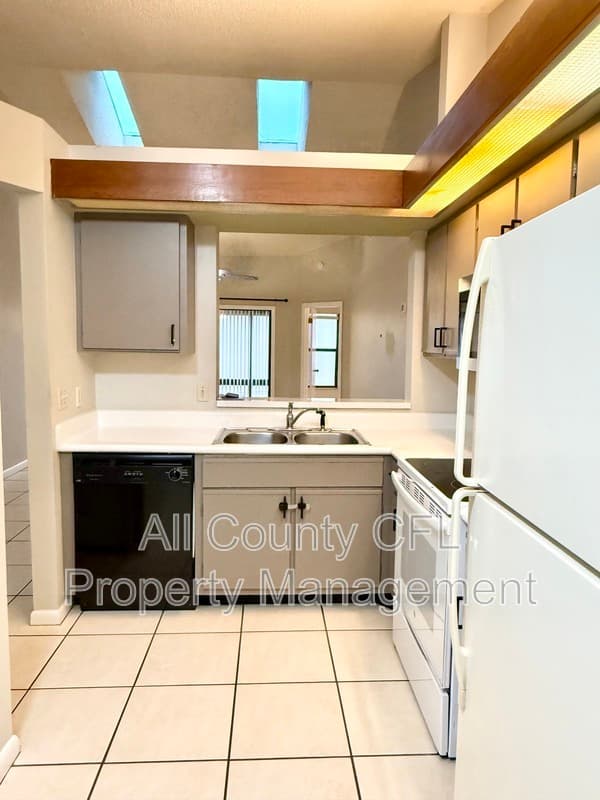 Orlando Condo: 3012 S Semoran Blvd