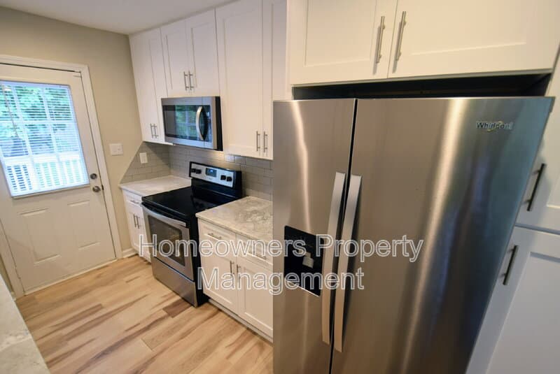Fayetteville House: 4408 Chesterbrook Dr