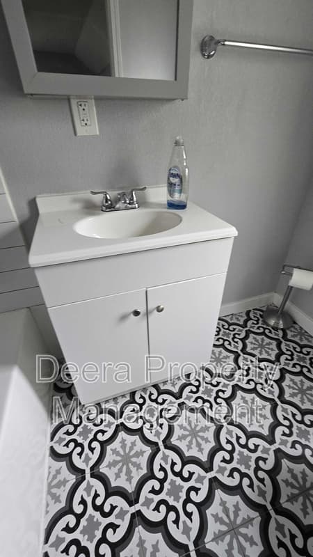 Kansas City House: 520 Sandusky Avenue