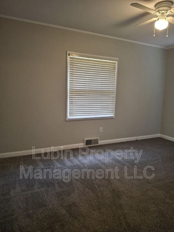 Memphis House: 5418 Brantford Ave