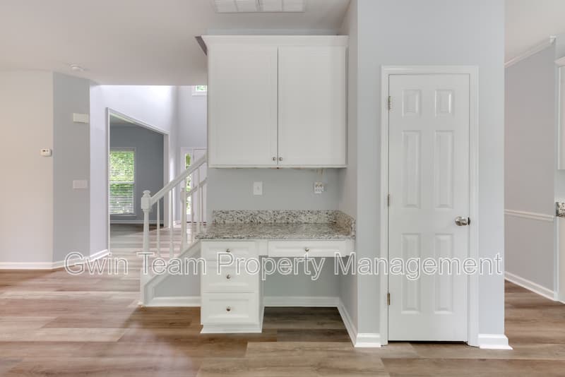 Johns Creek House: 355 Lamme Chase