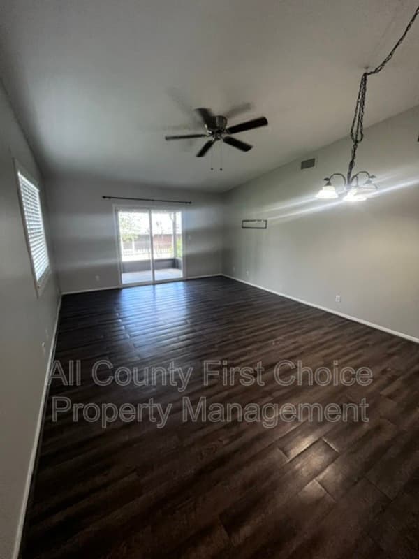 Tarpon Springs House: 39650 US 19 N