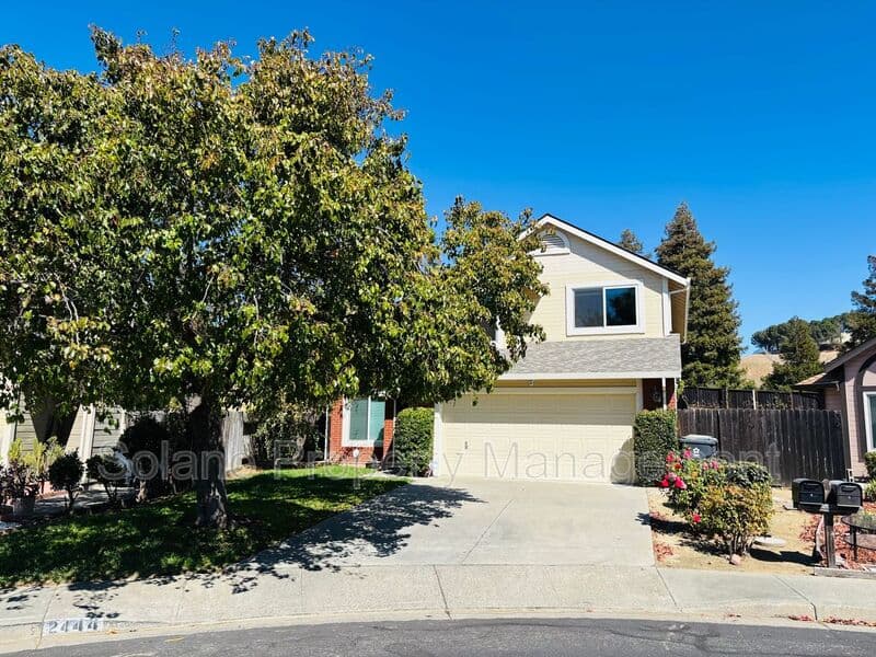 Fairfield House: 2444 Mainsail Ct.