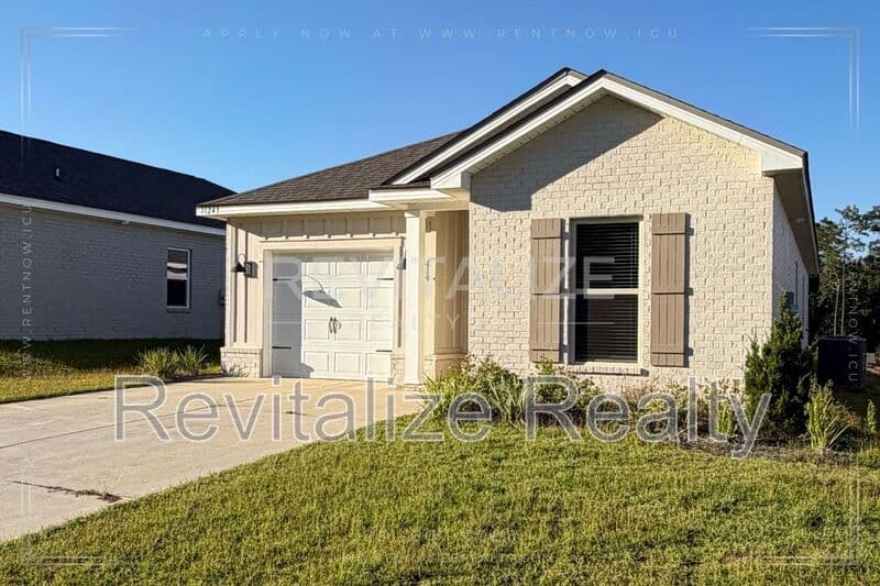 Daphne House: 11253 Cloister Drive