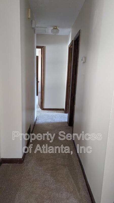 Decatur House: 4341 Old Lake Dr