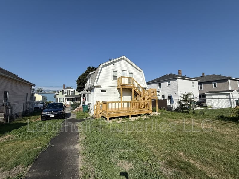 Lowell Condo: 526 Concord Street - 2