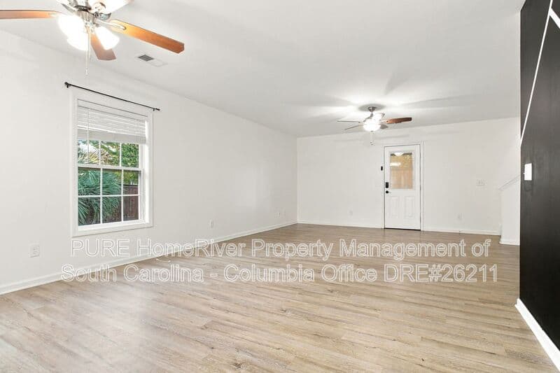 Lexington House: 288 Hollingsworth Ln