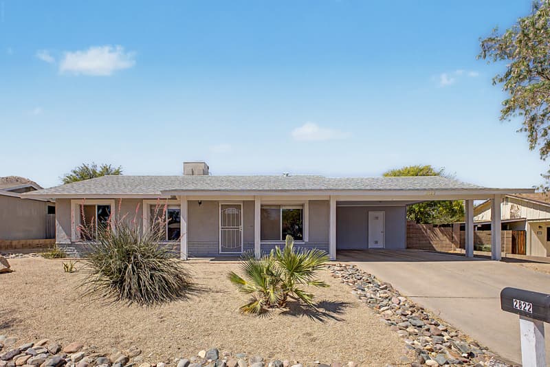 Phoenix House: 2822 E WILLOW Avenue