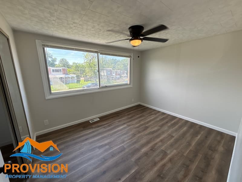 Baltimore Townhome: 2921 Freeway