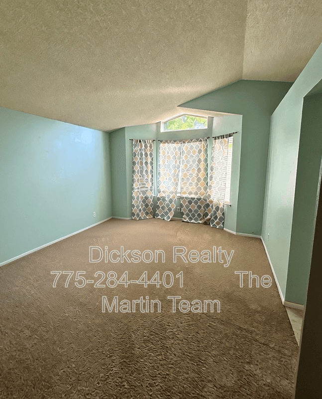 Reno House: 6326 Blue Lakes Court