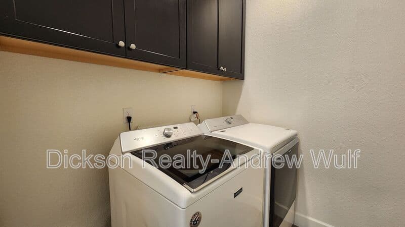 Sparks House: 2609 Bridgetown Loop