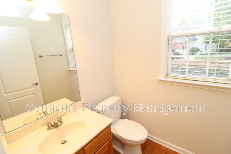 Cary House: 308 Marble Glow Ct