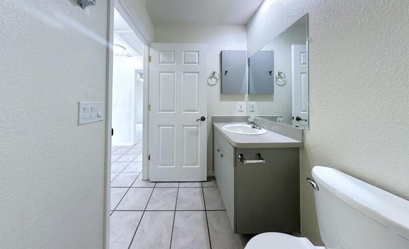 Englewood Condo: 9272 Anita Avenue