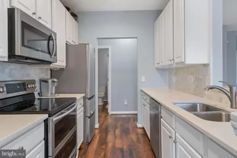 Lewes House: 34670 Villa Circle